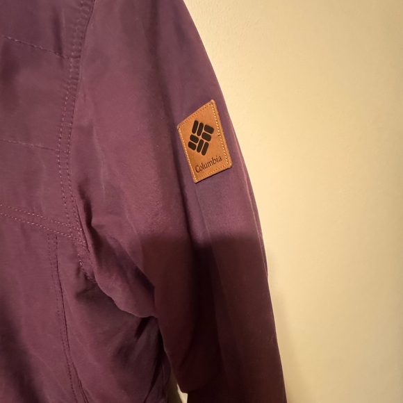 Columbia Women's Burgundy jacket - Picture 3 of 6